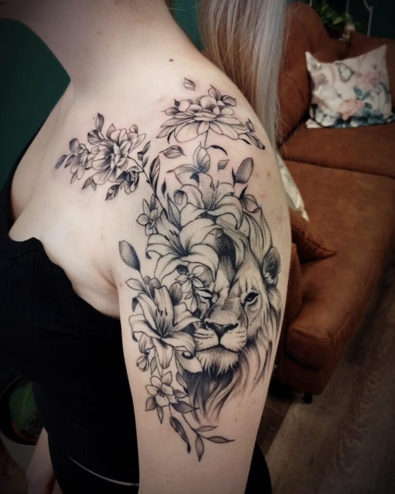 Lion-Flowers by:Joerg